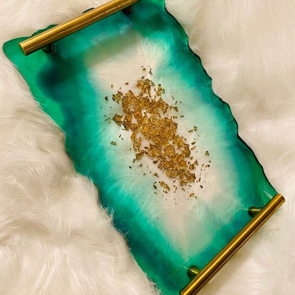 Handmade Green Resin Tray With Handles And Coasters - Picture 12 of 13